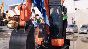 Мини-экскаватор Kubota 5 тонн: транспортировка, выставка