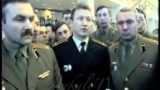 Немного истории. О чем думали и говорили офицеры стран СНГ 1992 год Святые 90 е смотреть онлайн