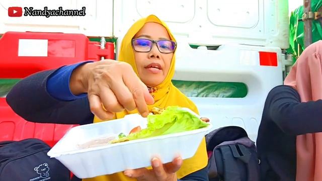Aktivitas#nandyaChannel|| PULANG JALAN JALAN DAPAT REZQI IKAN GURAMI BAKAR  BERSAMA #VIVIANNACHANNE