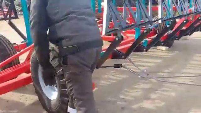 Сцепка гидрофицированная двухследного боронования СБГ-11/2 с боронами смотреть онлайн