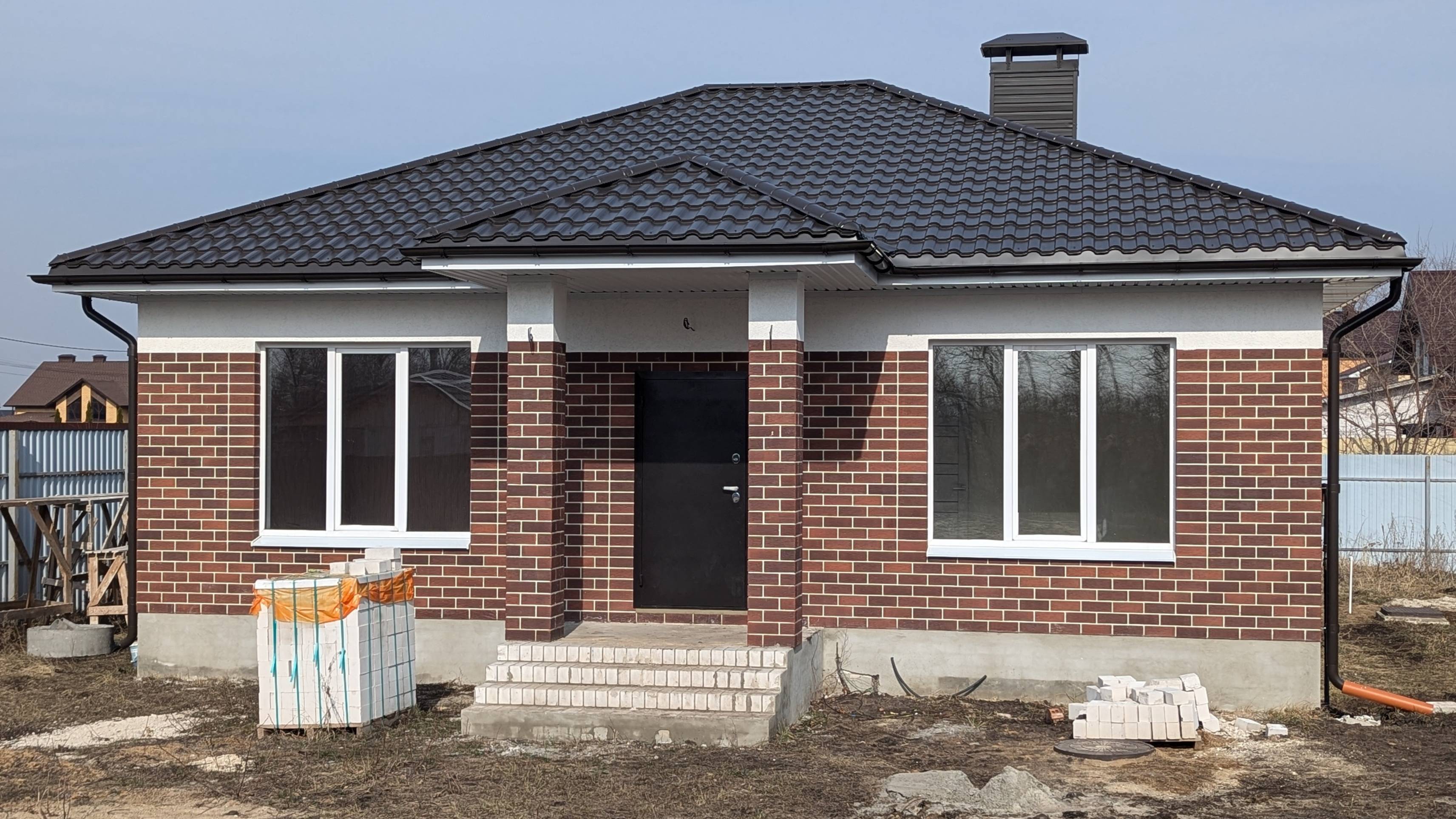 Дом 90 кв.м. на участке 5 сот. с отделкой с. Новая Усмань, р-н Радуга смотреть онлайн