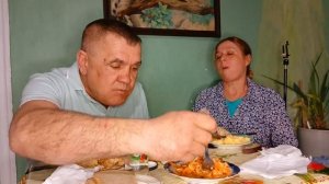 Жизнь в деревне. Поклевка пшена началась