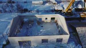 Летающая крыша. Подъём собранной крыши и установка на дом