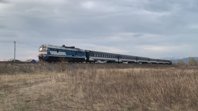 Уникальная поездка в Хакасию - "Обновлённый дизель-поезд" | Железная дорога смотреть онлайн