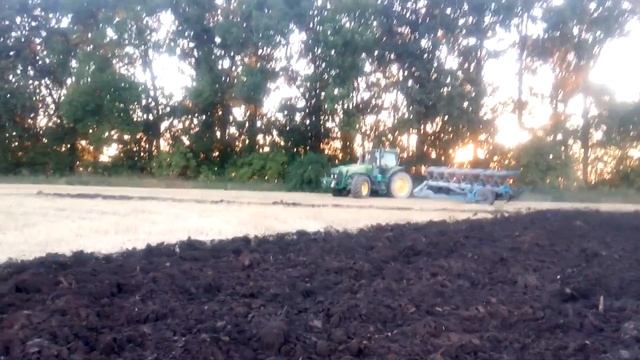 John Deere 8295R з плугом Lemken Vari Diamant 7+1 смотреть онлайн