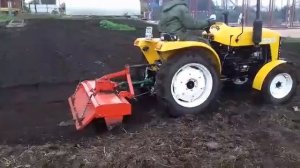 Jinma 244 работа с почвофрезой