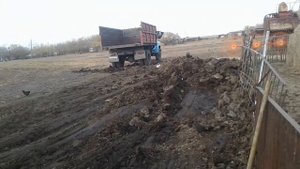 Жизнь в селе#Казахстан#Обещают дожди и похолодание.Прибрали зерно,чистим навоз за сараем.