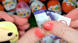Открытие шоколадного яйца Kinder Joy ASMR и вкусные сюрпризы Kinder