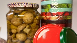 УкупрПласт - 80!