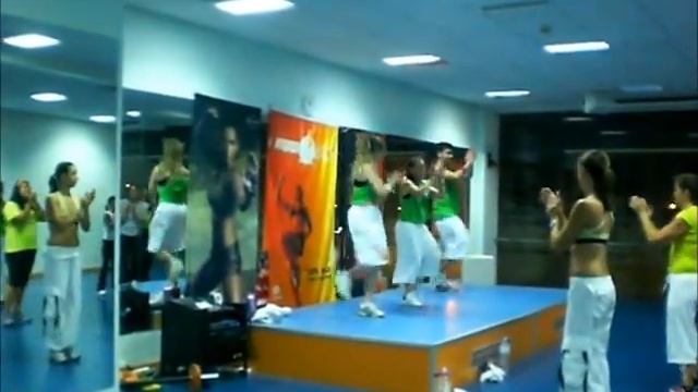 Zumba - Evolution Wellnes & Fitness Center смотреть онлайн