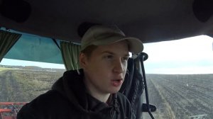 Трактор New Holland T8040 с глубокорыхлителем. Небольшой обзор Снова вернулся на старичка.