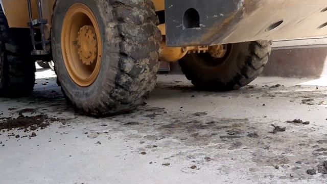 Фронтальный погрузчик смотреть онлайн