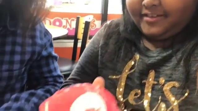 Go nuts for Donuts!! смотреть онлайн