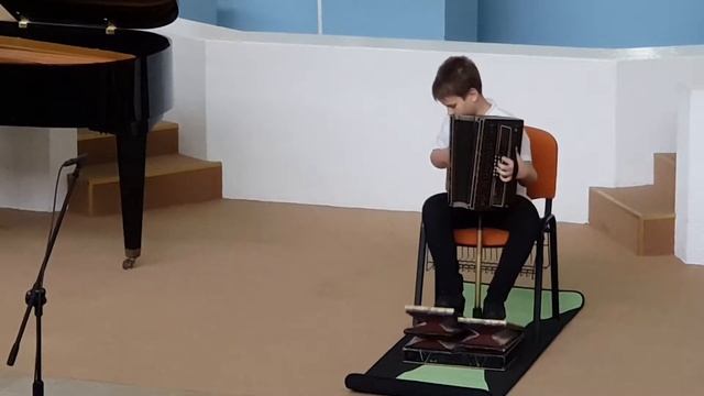 Szkoła muzyczna Kolberga w Warszawie koncert z cyklu pierwsza piątka akordeon miechowy смотреть онлайн