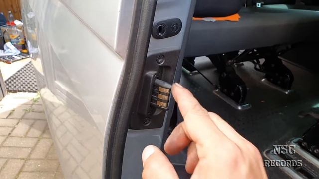 VW T5 Schiebetür-Kontakt richtig einstellen By:NSC смотреть онлайн