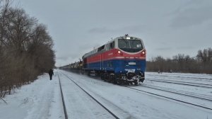 ТЭ33АС-0052 С ГРУЗОВЫМ ПОЕЗДОМ. НОВО-УСТЬ-КАМЕНОГОРСК.
