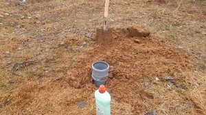 эксперимент: кола+ментос под землей. Фонтан из пены