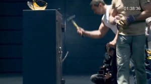 Открытие года   Испытание на прочность сейфа Valberg