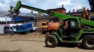 Продажа итальянского телескопического погрузчика МЕРЛО 7210