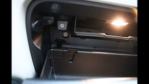 Вольво ХС 40-  IDEAL