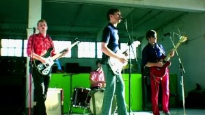 Franz Ferdinand - Darts Of Pleasure (Official Video)