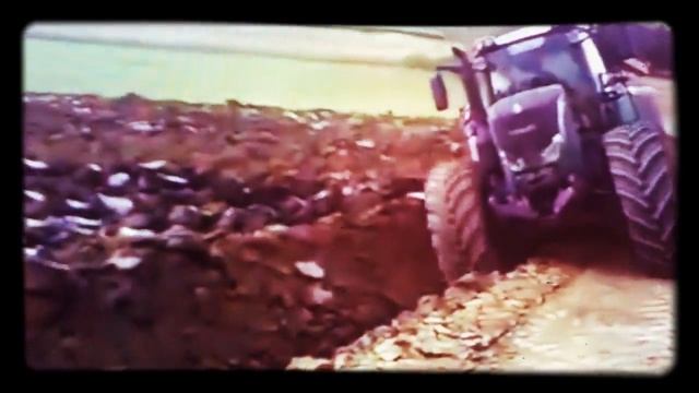 ПАХОТА ПО ПОЛНОЙ: супер оборот пласта! 拖拉机犁地 Plowing the land with a tractor