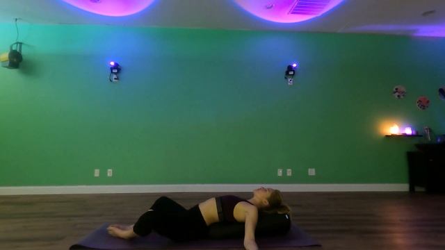 Crown Chakra Restorative Yoga| Class to Connect You Back to Your Essence| Day 7 Chakra Reset смотреть онлайн