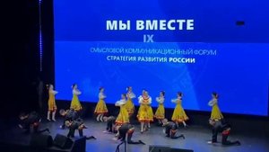 Танец "Ах вы, сени", танцует "Веселуха" народный коллектив хореографический ансамбль.