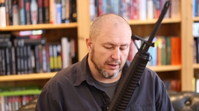 Выбираем автомат с Е. Фестером: AK - M16 - SIG. Мнение немецкого оружейного конструктора.
