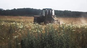 Загонка сенокоса на Т-25