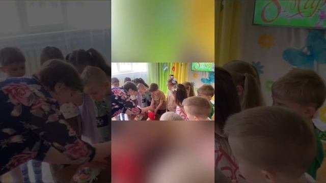 Сахалинские дошкольники передали подарки воспитанникам детского сада в Шахтерске
