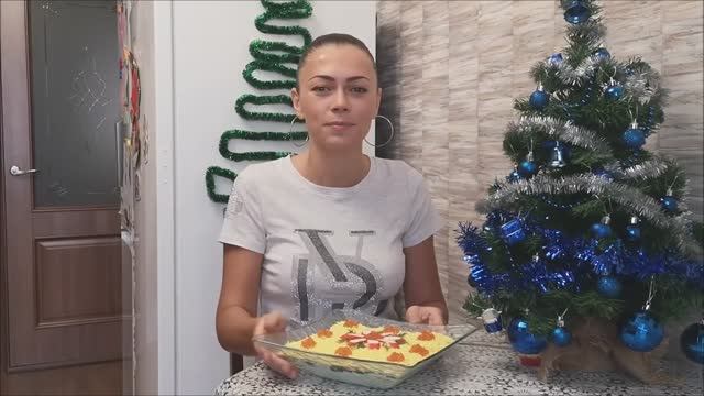 Салат МОРСКОЙ на Новый Год  Слоеный салат с Крабовыми Палочками, Морской Капустой и Сардиной