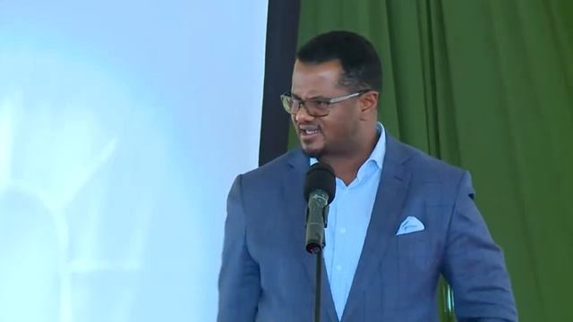 THE FOUNDING FATHERS WERE THE FOUNDING THIEVES,TUSIDANGANYANE! ANGRY OMAR HASSAN TEARS MOI,KENYATTA смотреть онлайн