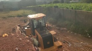 pá carregadeira jcb 422zx trabalhando no lixo parte 1