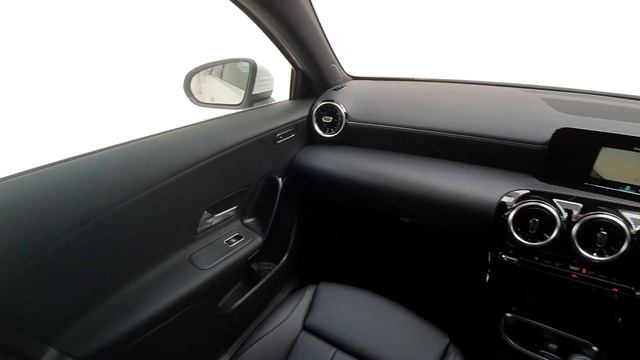 211187736 - 2021 Mercedes-Benz A-Class A 160 STYLE смотреть онлайн