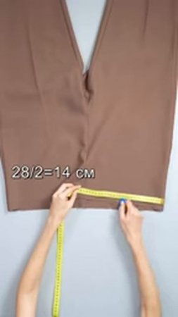 Favorite way to sew elastic to waistband correctly! Miarti 🧵✂️