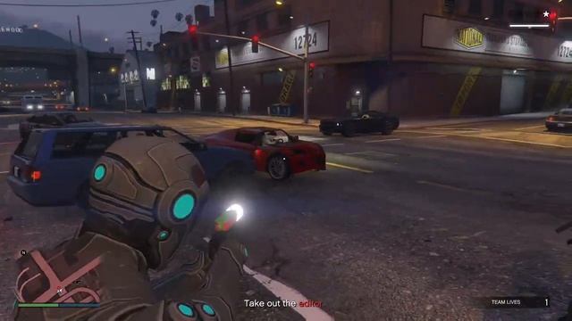 Up-n-Atomizer crushes driver whilst in his vehicle смотреть онлайн