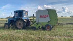 Пресс подборщик Claas Rollant 66. Заготавливаем сено.