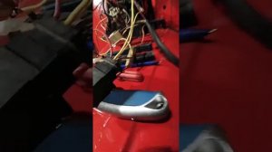 Завершаем работу с электрооборудованием муравья