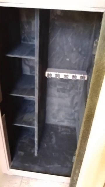 Оружейный сейф с биометрическим замком "Браун" смотреть онлайн