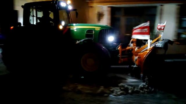 Как чистят дороги в австрии ночью смотреть онлайн