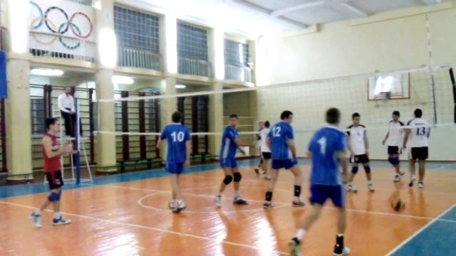 Волейбол. Студлига 2013. ХПИ2 - ХНУ - 1 я партия смотреть онлайн