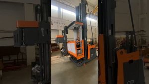 УЗКОПРОХОДНЫЙ ШТАБЕЛЕР В РАБОТЕ // ВИДЕО СО СКЛАДА В МОСКВЕ