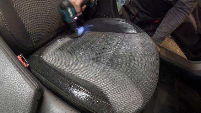 Моем сидение в авто правильно. смотреть онлайн