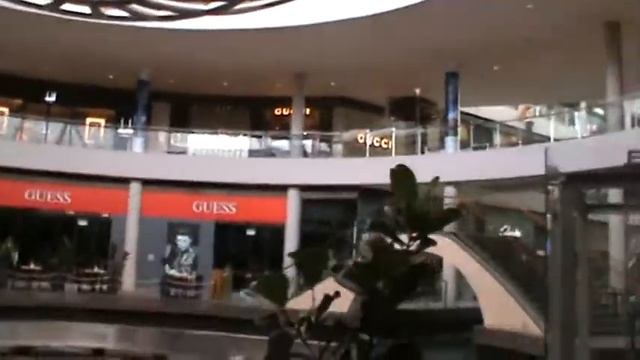 2010 11 25 Replika Venetia Marina Bay Sand SIN Bambang SAP смотреть онлайн