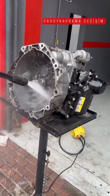 Volkswagen Caddy 1.6 TDİ Kavrama Değişimi #volkswagen #caddy #vagmekanik #kavrma #şanzıman смотреть онлайн