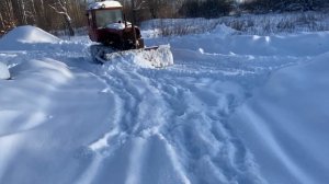 ДТ 75 чистим снег 