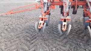 Вакуумная сеялка точного высева Gaspardo Metro MTR 16 рядная. Посев кукурудзы
