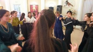 21 сентября сватовство Леонида и Миланы