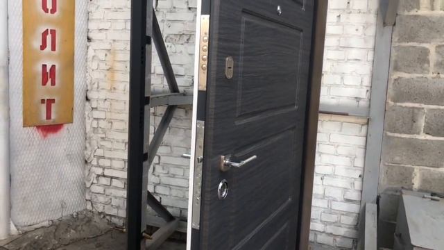 Бронедвери Монолит. Видео обзор